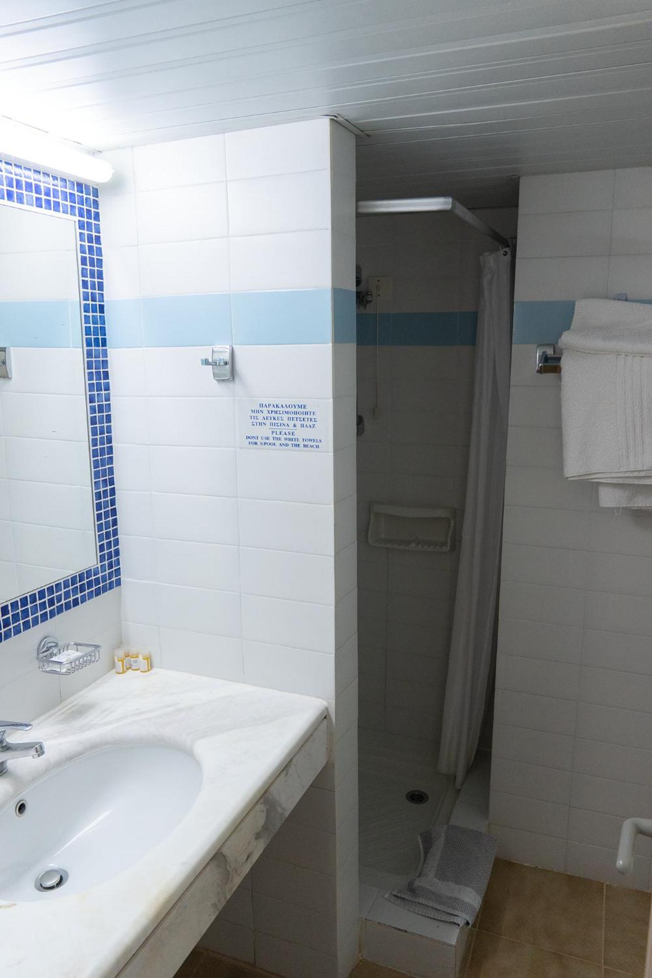 Apollon Suites Karystos  Buitenkant foto